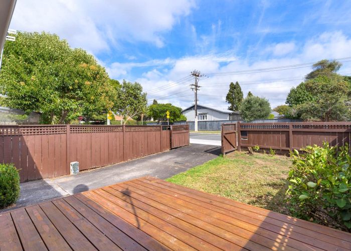  at 4/27 Nikau Street, New Lynn, Waitakere City, Auckland