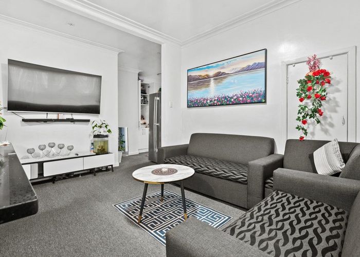 at 92 East Tamaki Road, Papatoetoe, Manukau City, Auckland