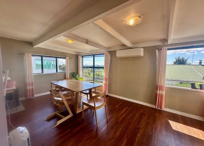  at 82 Forest Lake Road, Forest Lake, Hamilton, Waikato