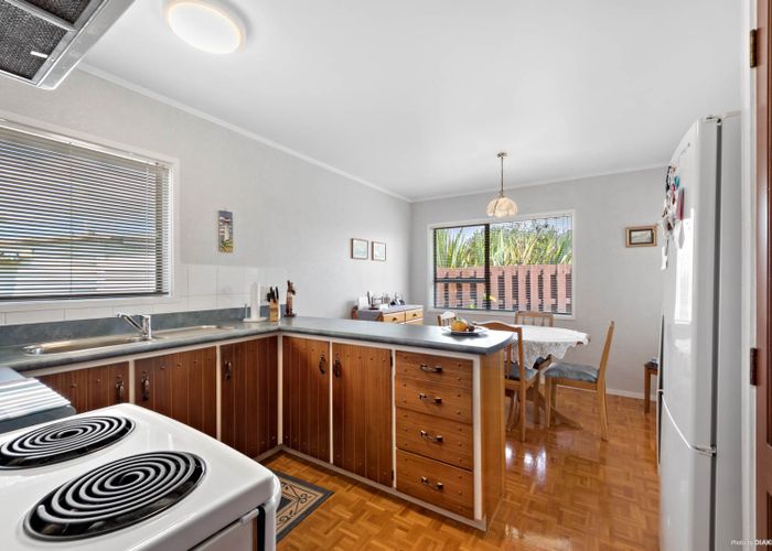  at 1/9 Annette Avenue, Te Atatu South, Auckland