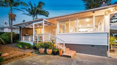  at 1/17 Merriefield Avenue, Forrest Hill, Auckland
