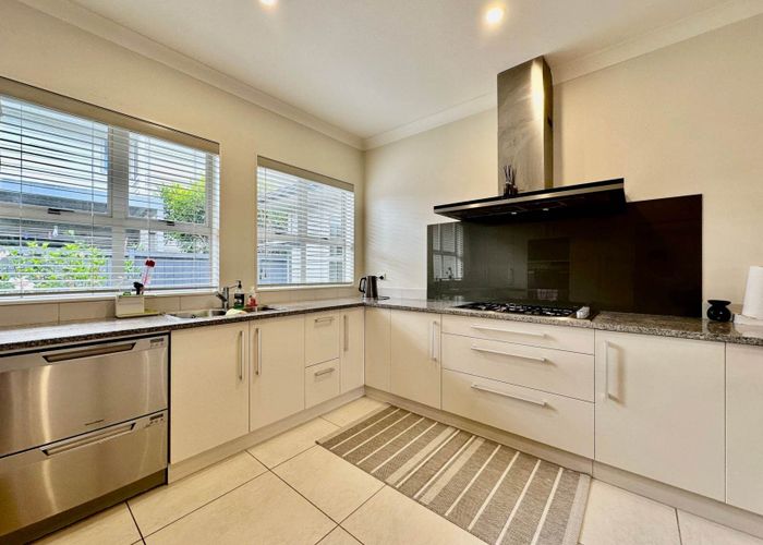  at 4 Guard Crescent, Stonefields, Auckland City, Auckland