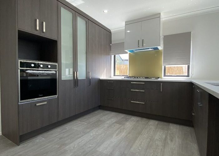  at 1/14 Goldnib place, Randwick Park, Manukau City, Auckland