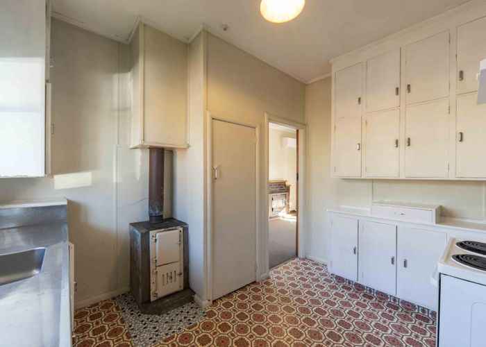  at 210 Clyde Street, Hamilton East, Hamilton, Waikato