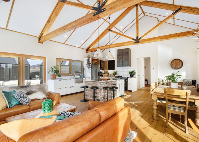  at 12 Miharo LANE, Queensberry, Cromwell