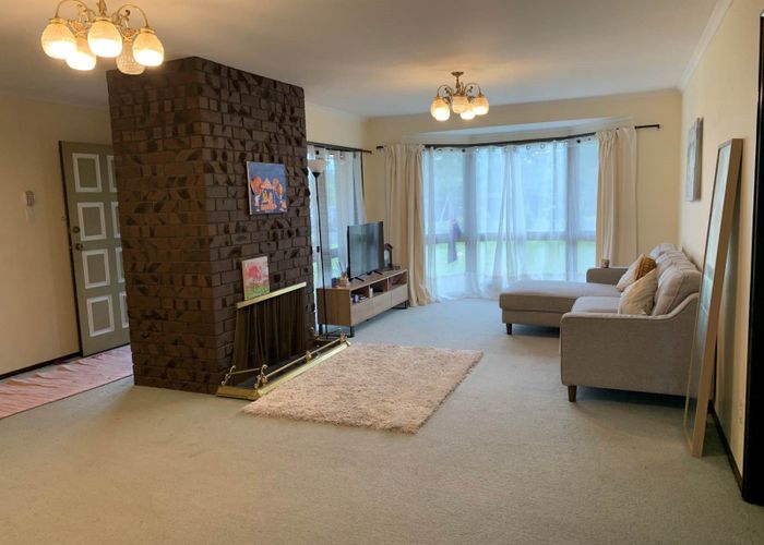  at 16 Markham Place, Bucklands Beach, Auckland