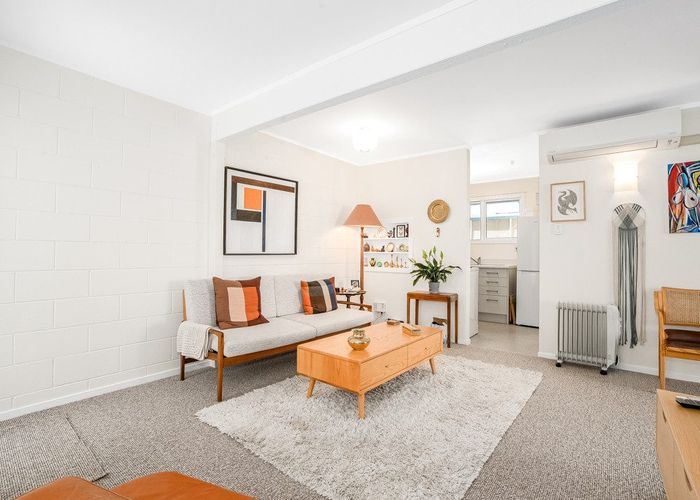  at 3/133 Queens Drive, Lyall Bay, Wellington, Wellington