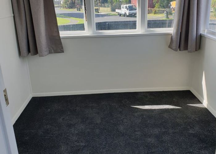  at 2 Mariner Street, Mangere, Auckland