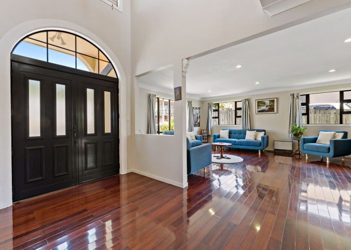  at 11 Mackwell Road, Fairview Heights, Auckland