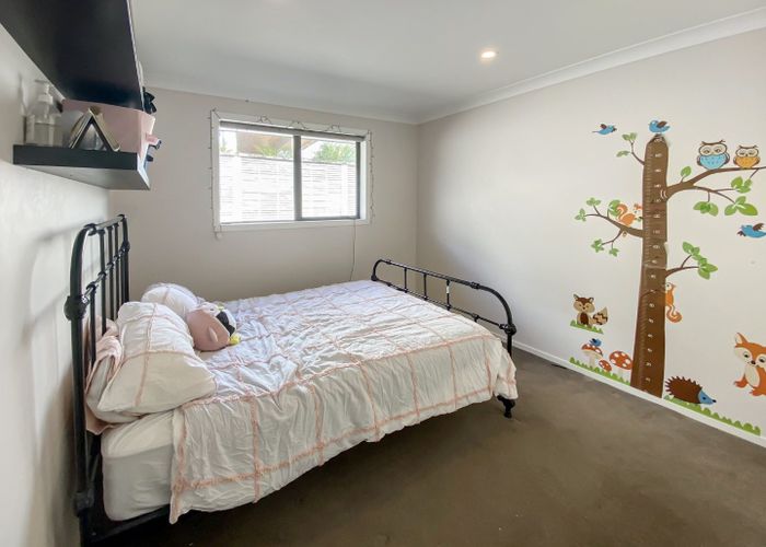  at 89 Lake Panorama Drive, Henderson, Waitakere City, Auckland