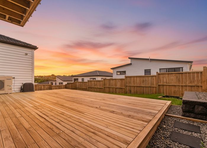  at 21 Hauhake Road, Flat Bush, Manukau City, Auckland