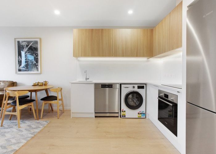  at 1 Willoughby Avenue, Howick, Manukau City, Auckland