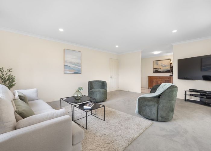  at 27 Roy Maloney Drive, Henderson, Waitakere City, Auckland