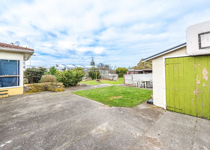  at 4 Tongariro Street, Castlecliff, Whanganui