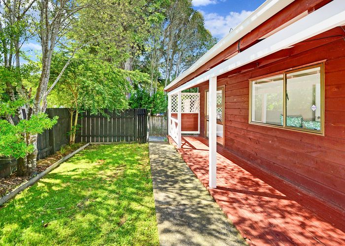  at 1/81 Fairclough Road, Beach Haven, Auckland