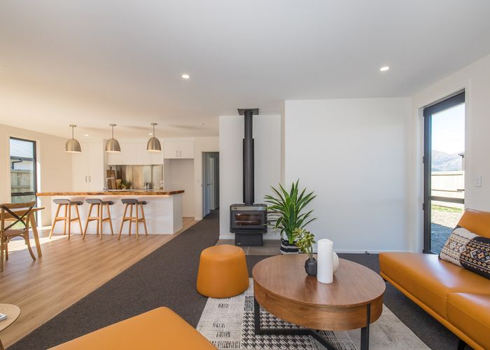  at 10 Swan Street, Wanaka