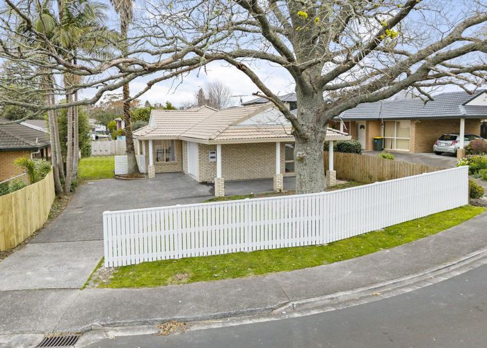  at 13 Clover Drive, Henderson, Waitakere City, Auckland