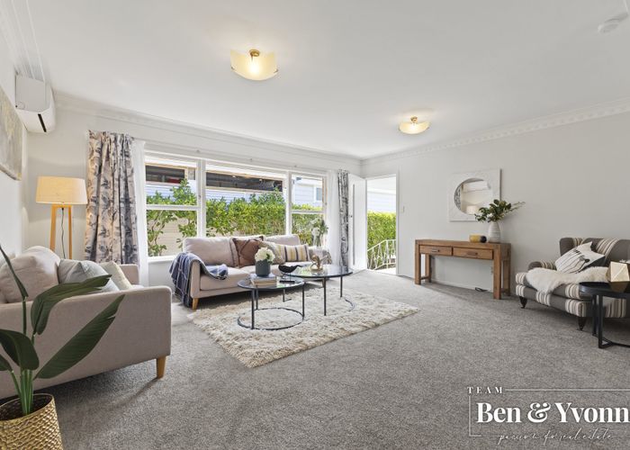 at 2/12 Robert Street, Ellerslie, Auckland