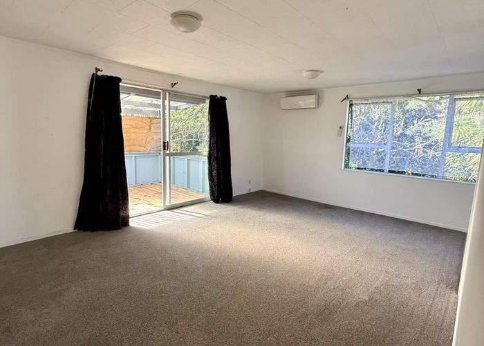  at 168 Universal Drive, Henderson, Waitakere City, Auckland