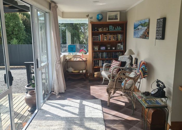  at 5 Drury Street West, Colac Bay/Ōraka, Riverton/Aparima