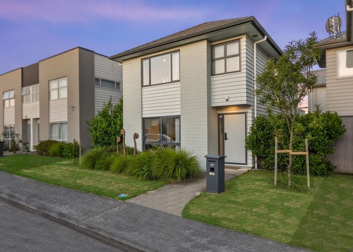  at 37 Treestump Road, Takanini