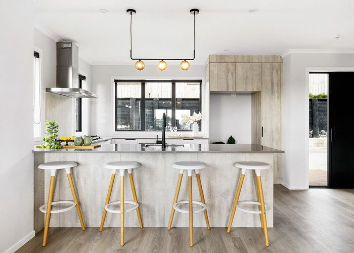  at 2/42 Rose Berry Crescent, Flagstaff, Hamilton, Waikato