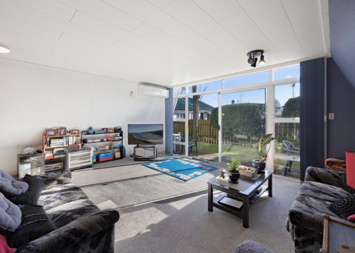  at 2/215 Fifteenth Avenue, Tauranga South, Tauranga, Bay Of Plenty