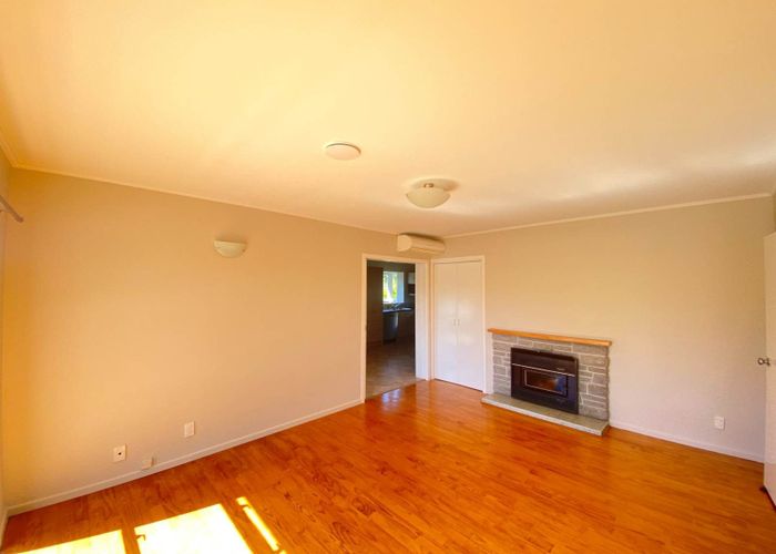  at 9 Cajero Place, Green Bay, Waitakere City, Auckland