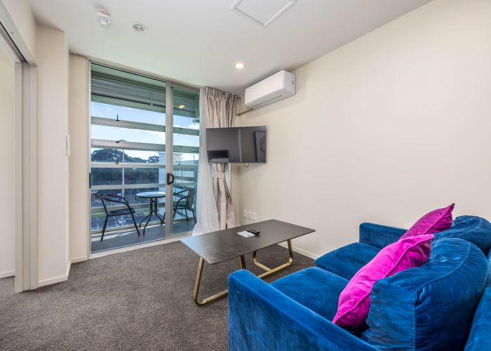  at 410/17 Amersham Way, Manukau, Manukau City, Auckland