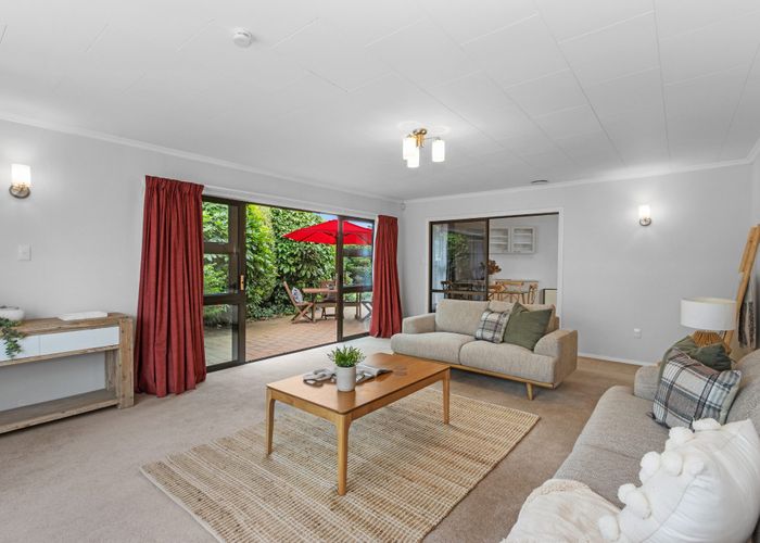  at 130 Farrington Avenue, Bishopdale, Christchurch