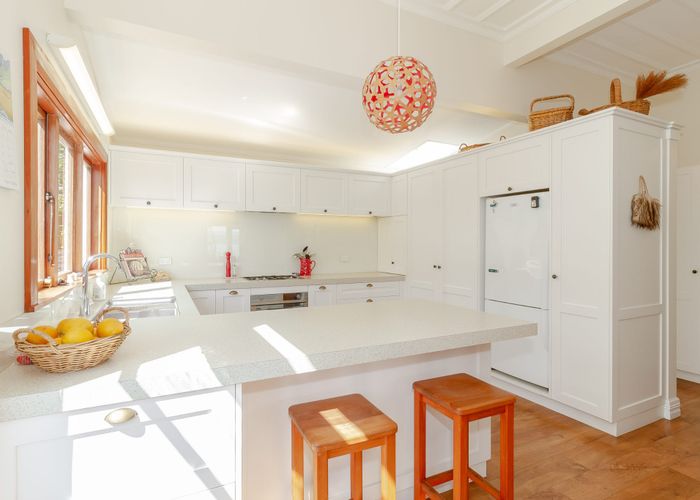  at 25 Seapoint Road, Bluff Hill, Napier, Hawke's Bay