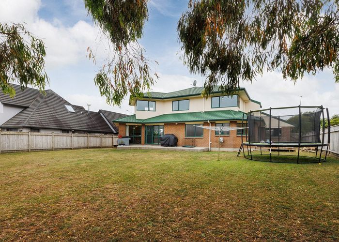  at 140 Pacific Drive, Fitzherbert, Palmerston North