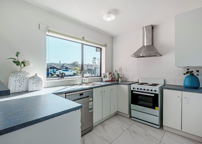  at 3 Robina Court, Burswood, Auckland