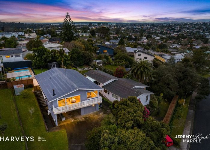  at 21 Nandana Drive, Glen Eden, Auckland