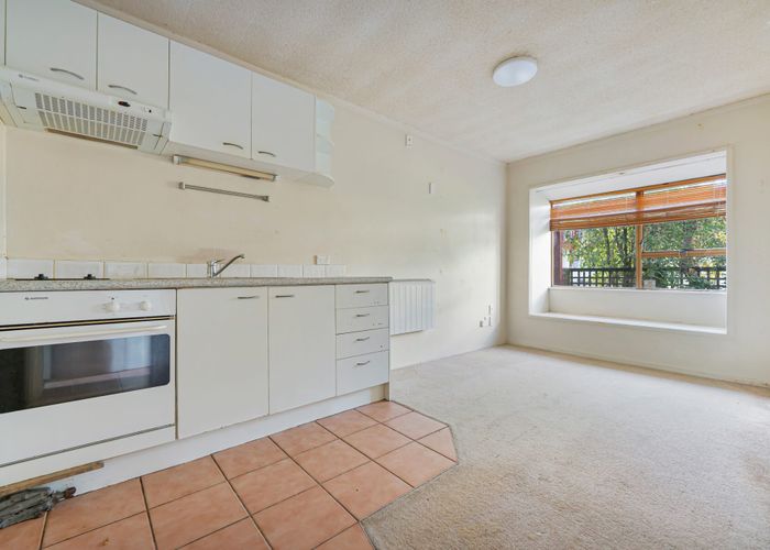  at 11/697 New North Road, St Lukes, Auckland