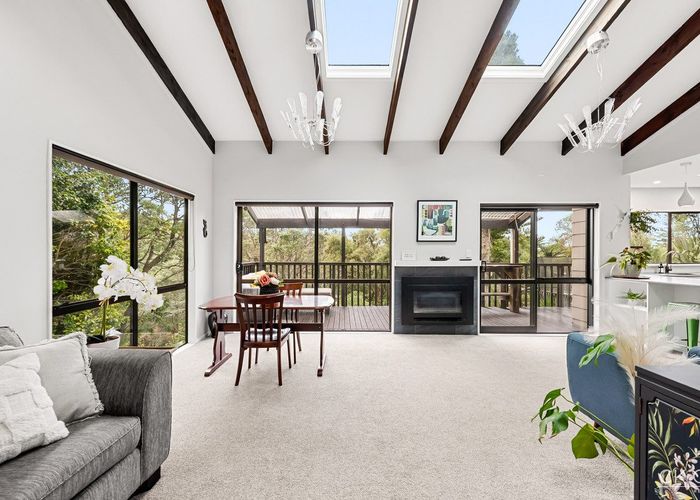  at 86 Hill Road, Belmont, Lower Hutt, Wellington