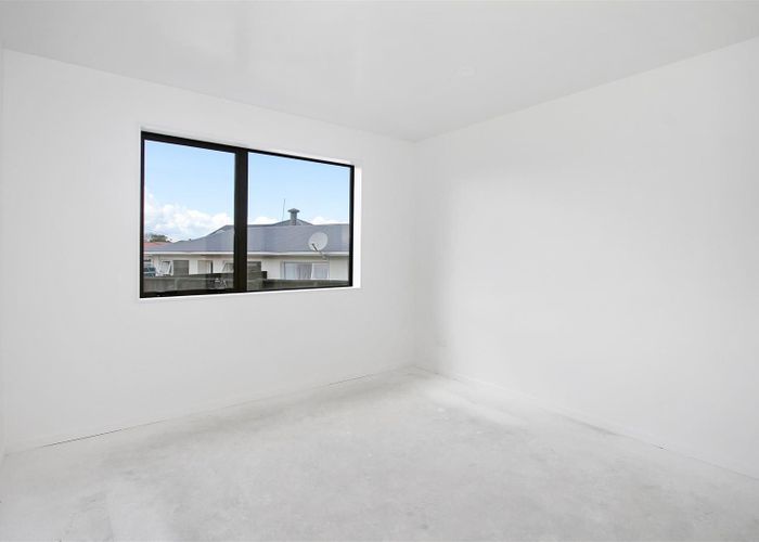  at 4/9 Plumley Crescent, Māngere, Auckland