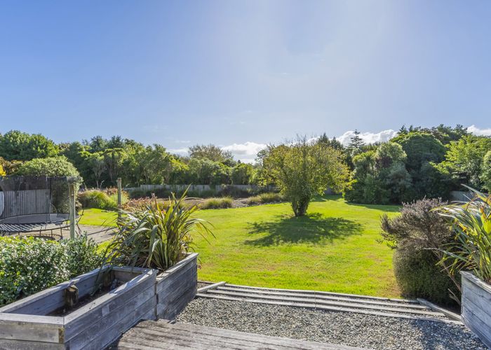  at 5 Moss Lane, Raumati Beach, Kapiti Coast, Wellington
