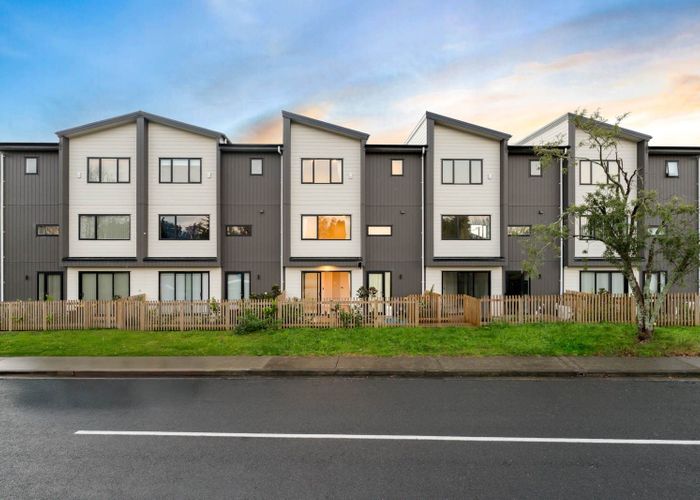  at 126 Kervil Avenue, Te Atatu Peninsula, Waitakere City, Auckland