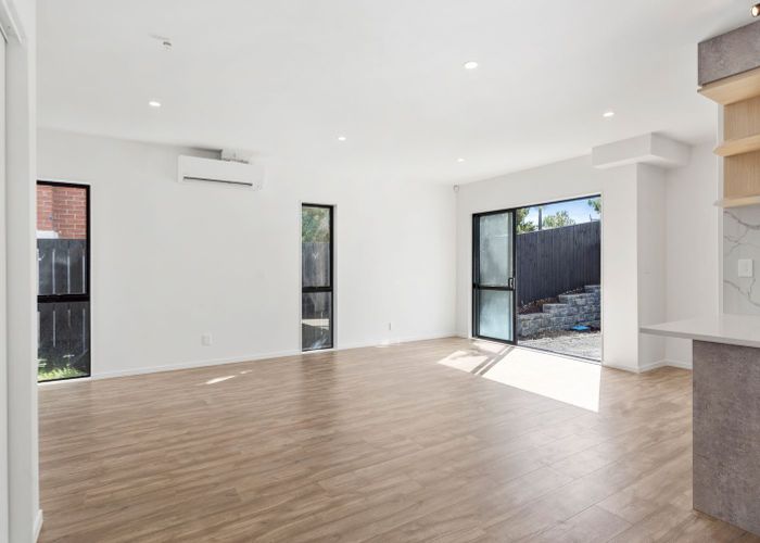  at 101A Beach Road, Te Atatu Peninsula, Waitakere City, Auckland