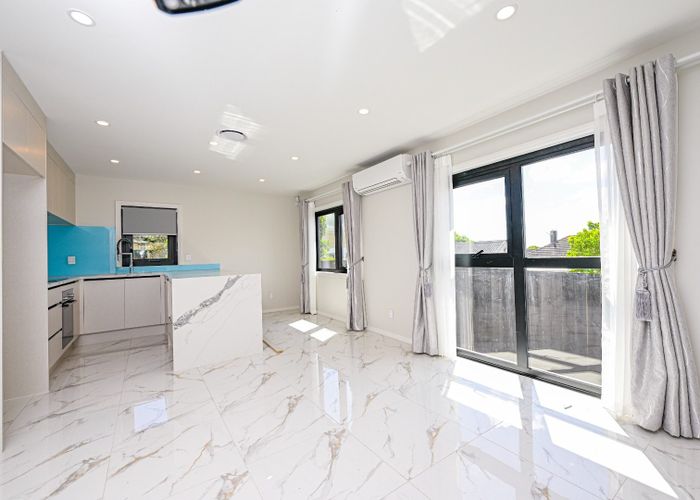  at 5/2 Gloucester Road, Manurewa, Manukau City, Auckland