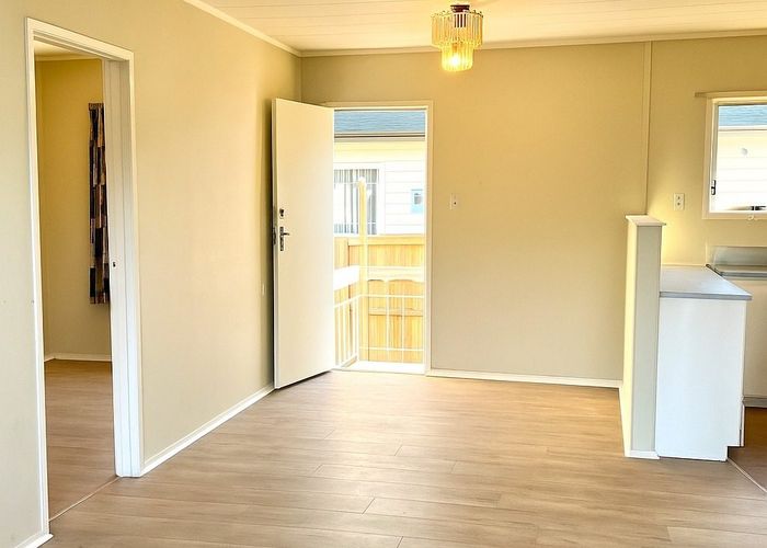  at 8/68 Olsen Avenue, Hillsborough, Auckland City, Auckland