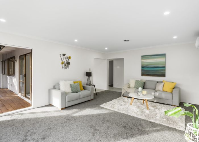  at 13 Honey Place, Weymouth, Auckland