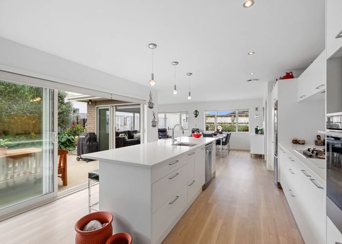  at 92 Smart Road, Glen Avon, New Plymouth