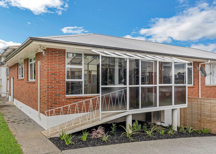  at 1/29 Clonbern Road, Remuera, Auckland