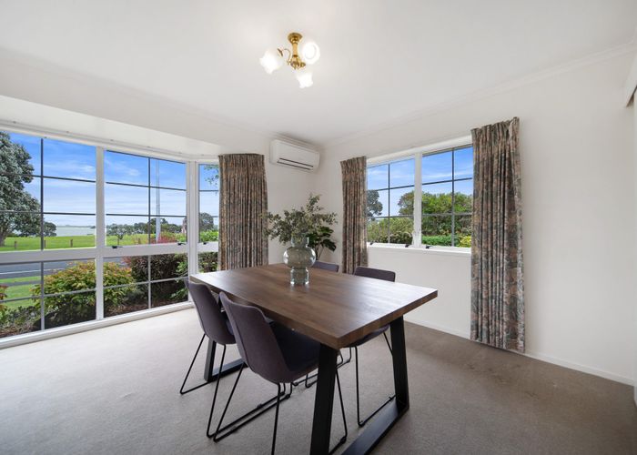  at 98 Walter Strevens Drive, Conifer Grove, Takanini