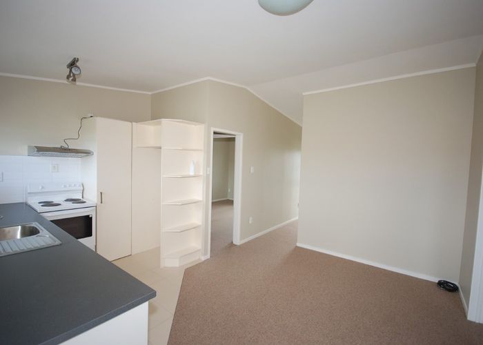  at 2/68 Olsen Avenue, Hillsborough, Auckland