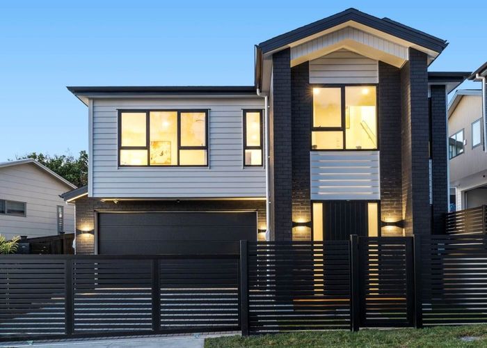  at 16A Woodhouse Place, West Harbour, Auckland