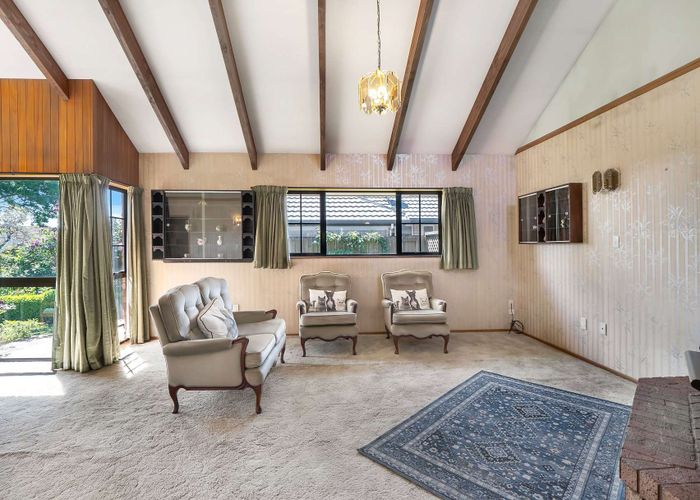  at 10 Regency Crescent, Redwood, Christchurch City, Canterbury