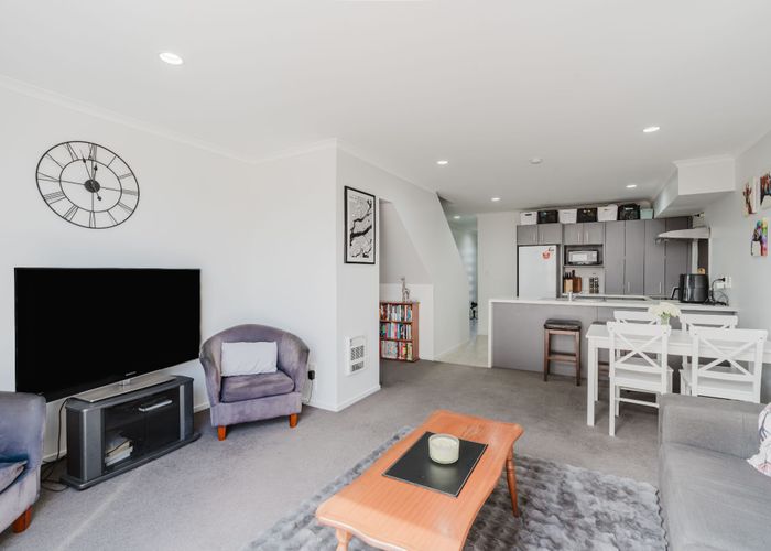  at 9D Denver Place, Hamilton East, Hamilton, Waikato